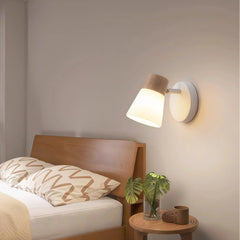 Aplique de pared nórdico LED orientable de vidrio blanco para dormitorio