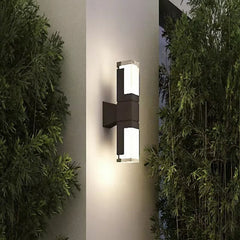 Aplique de pared exterior moderno negro LED con sensor de movimiento IP65