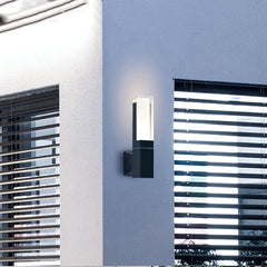 Aplique de Pared Exterior Moderno LED con Sensor de Movimiento en Negro