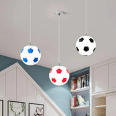 Lámpara colgante pelota de fútbol LED de vidrio para habitación infantil moderna