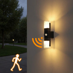 Aplique de pared exterior moderno negro LED con sensor de movimiento IP65