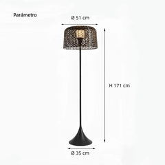 Lámpara de pie exterior solar de ratán nórdico para terraza