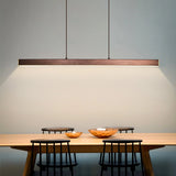 Lámpara colgante lineal LED de metal regulable en altura para comedor