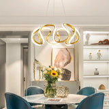 Lámpara colgante de diseño irregular LED regulable en altura para comedor