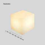 Lámpara de pie solar exterior blanca de forma cúbica para terraza