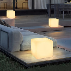 Lámpara de pie solar exterior moderna diseño cubo blanca para terraza
