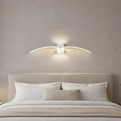 Aplique de Pared Moderno de Arco LED en Metal para Dormitorio