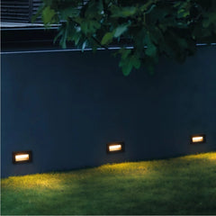 Aplique empotrable exterior rectangular IP65 con sensor de movimiento negro para paso