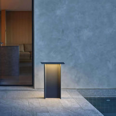 Baliza exterior de jardín LED IP65 de metal y diseño moderno