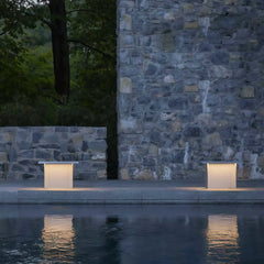 Baliza exterior de jardín LED IP65 de metal y diseño moderno