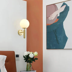 Aplique pared con bola de vidrio blanca LED moderno para mesita de noche