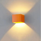 Aplique de pared cubo LED moderno bidireccional en varios colores para salón