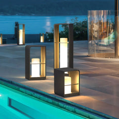 Baliza exterior jardín solar LED IP65 negra de diseño moderno