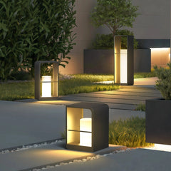 Baliza exterior jardín solar LED IP65 negra de diseño moderno