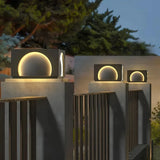 Sobremuro de jardín solar LED IP65 rectangular de metal negro para pilar