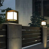 Lámpara sobremuro solar LED IP65 rectangular moderna negra para pilar