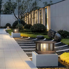 Sobremuro solar LED IP65 vintage de metal y vidrio para pilar