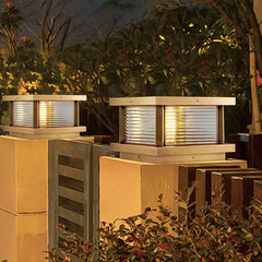 Sobremuro solar LED IP65 vintage de metal y vidrio para pilar