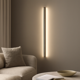 Aplique de pared lineal minimalista con LED para salón