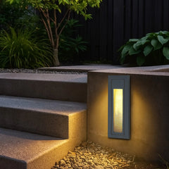 Aplique empotrable exterior moderno de metal con LED sensor de movimiento IP65 para escaleras