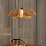 Lámpara colgante de mimbre Wabi-Sabi LED en forma de flor para comedor