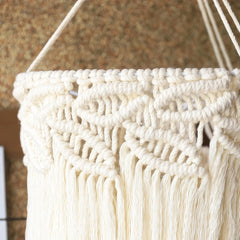 Lámpara colgante de macramé boho blanca con pantalla de borlas para salón