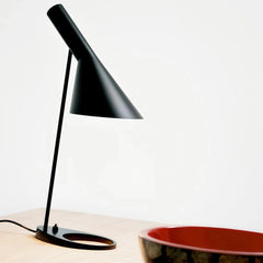 Lámpara de mesa de lectura LED orientable nórdica para zona de estudio
