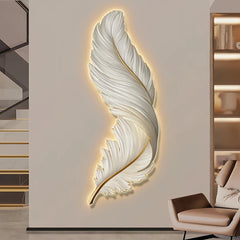 Aplique LED de pared moderno con diseño de pluma vertical para salón