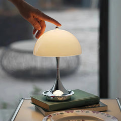 Lámpara de mesa recargable nórdica con LED táctil en tonos macaron para salón