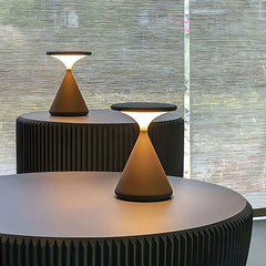 Lámpara de mesa recargable LED táctil nórdica con forma de reloj de arena