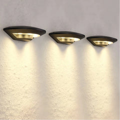 Aplique exterior moderno LED IP65 de aluminio semicircular
