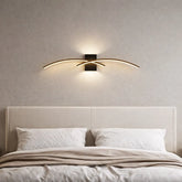 Aplique de Pared Moderno de Arco LED en Metal para Dormitorio