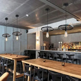 Lámpara colgante de hierro estilo industrial vintage en forma de rueda