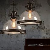 Lámpara industrial negra con vidrio vintage