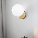 Aplique de pared esfera LED de vidrio con metal dorado para dormitorio
