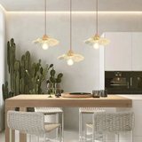 Lámpara colgante tipo flor tres luces de madera y cristal estilo nórdico para cocina