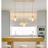Lámpara colgante tipo flor tres luces de madera y cristal estilo nórdico para cocina