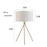 Lámpara de pie trípode diseño moderno y minimalista