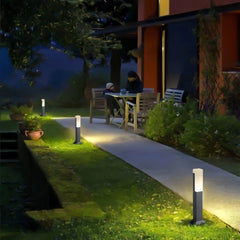 Baliza solar exterior LED de aluminio negra IP65 moderna para jardín