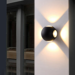 Aplique de Pared Moderno Exterior LED de Metal Negro con Esferas