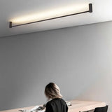 Lámpara de techo lineal minimalista negra con LED para salón