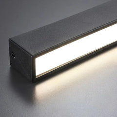 Plafón lineal minimalista regulable de metal negro para salón