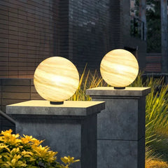 Sobremuro exterior solar moderno de vidrio con diseño lunar para jardín