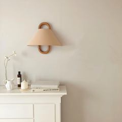 Aplique Pared Beige Vintage de Madera con Pantalla de Tela para Mesita Noche