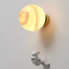 Apliques de pared dormitorio juvenil con forma de astronauta lunar