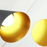 Lámpara colgante cónica moderna LED de metal para comedor