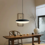 Lámpara colgante moderna ovalada LED regulable en altura para comedor