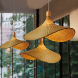 Lámpara colgante de bambú natural LED tipo sombrero para comedor