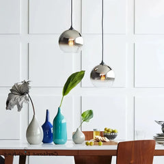 Lámpara colgante de vidrio degradado tipo globo LED para comedor