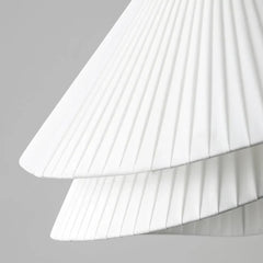 Lampara blanca colgante diseño plisado cónico textil